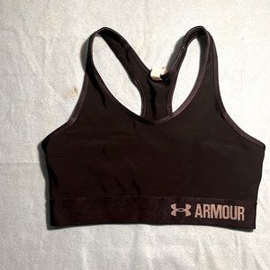Under Armour top